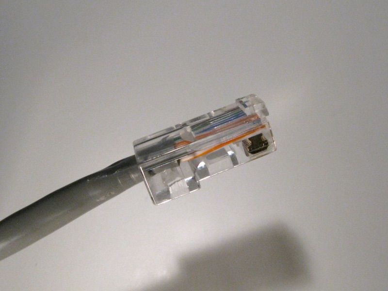 broken jack RJ-45 broken jack RJ-45